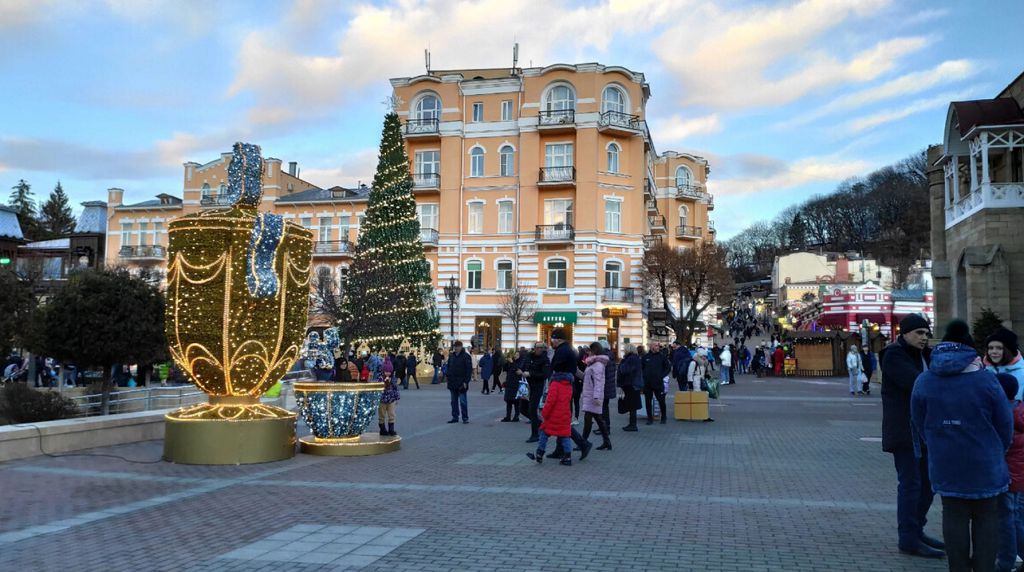 Курортный бульвар в дни зимних каникул