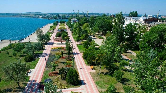 Керченская Набережная - любое место прогулок отдыхающих