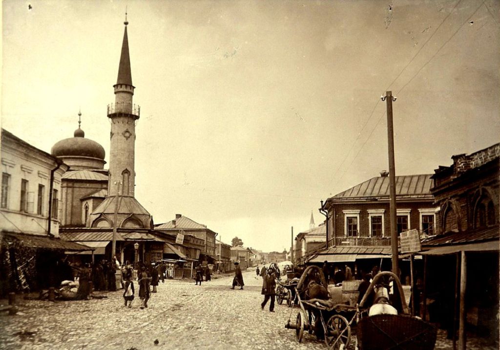 Территория Сенного базара была очень оживленной торгово-доходной зоной