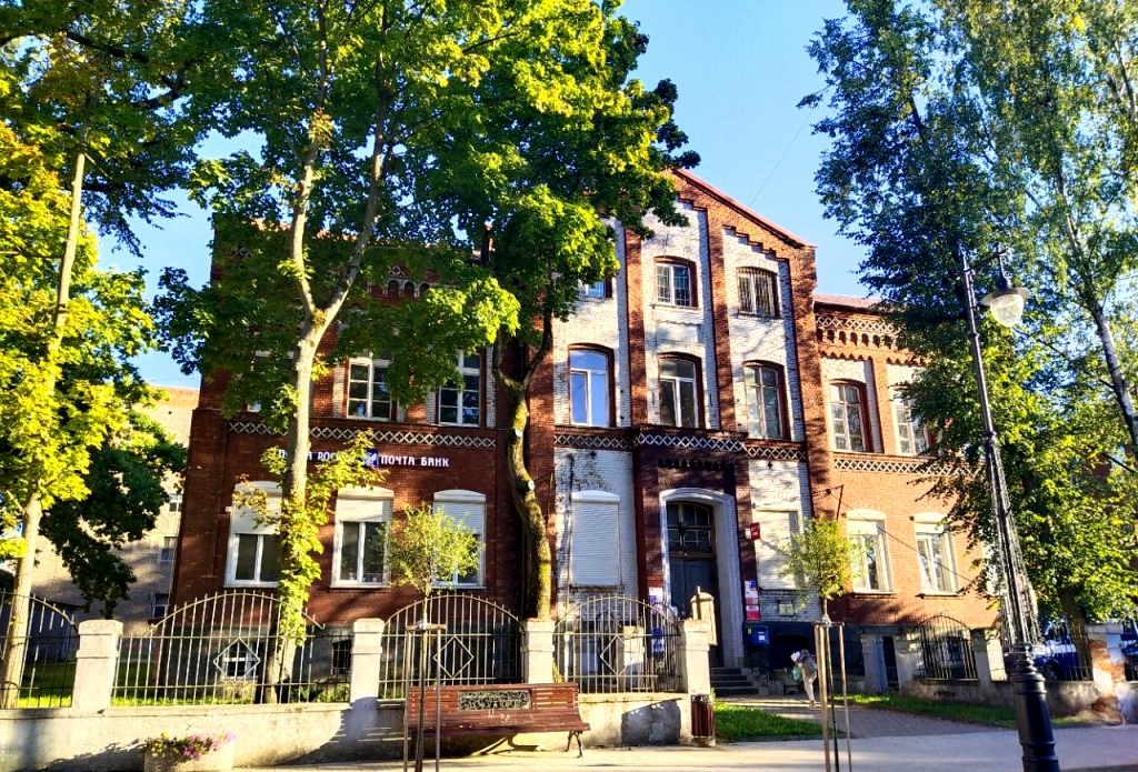 Бывшая женская школа Инстербурга - памятник прусской архитектуры второй половины 19 века