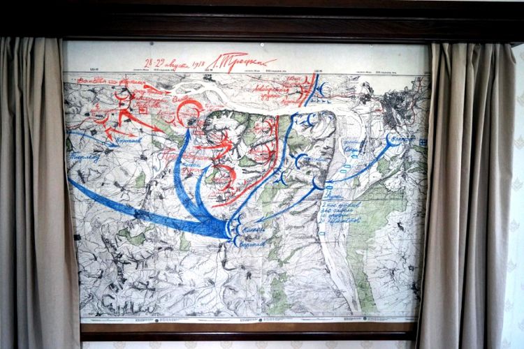 В этом здании летом 1918 года Троцкий разрабатывал план взятия Казани 