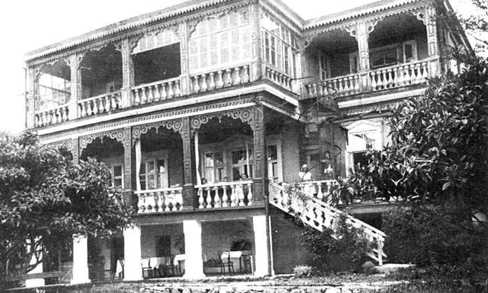 Главный дом усадьбы Токмаковых в начале 20 столетия