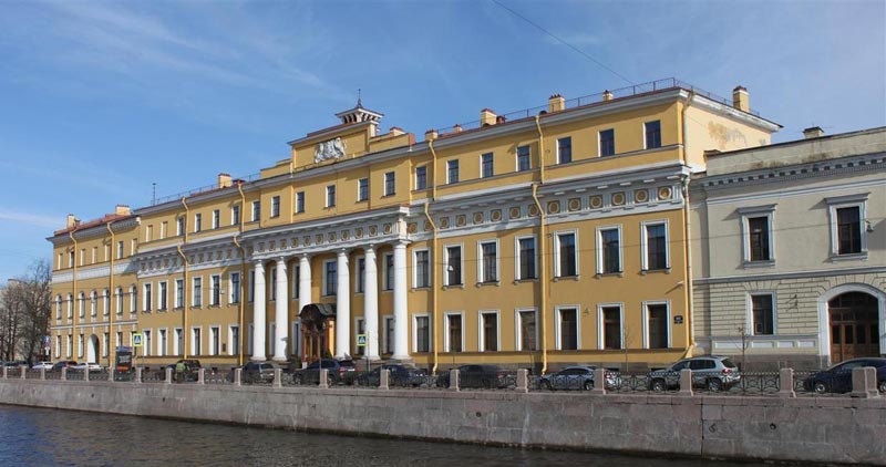 Юсуповский дворец на Набережной Мойки в Петербурге