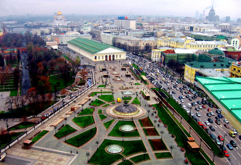 В районе Манежной площади находится очень много достопримечательностей
