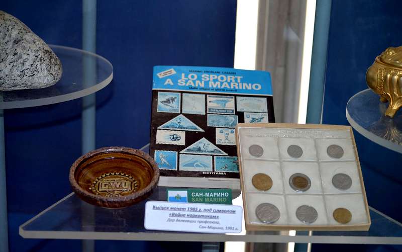 Экспонаты уникального Музея с подарками, присланными из всех уголков планеты