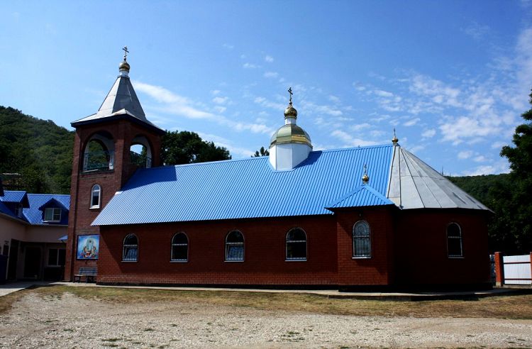 Православный Храм Андрея Первозванного можно найти недалеко от Автовокзала