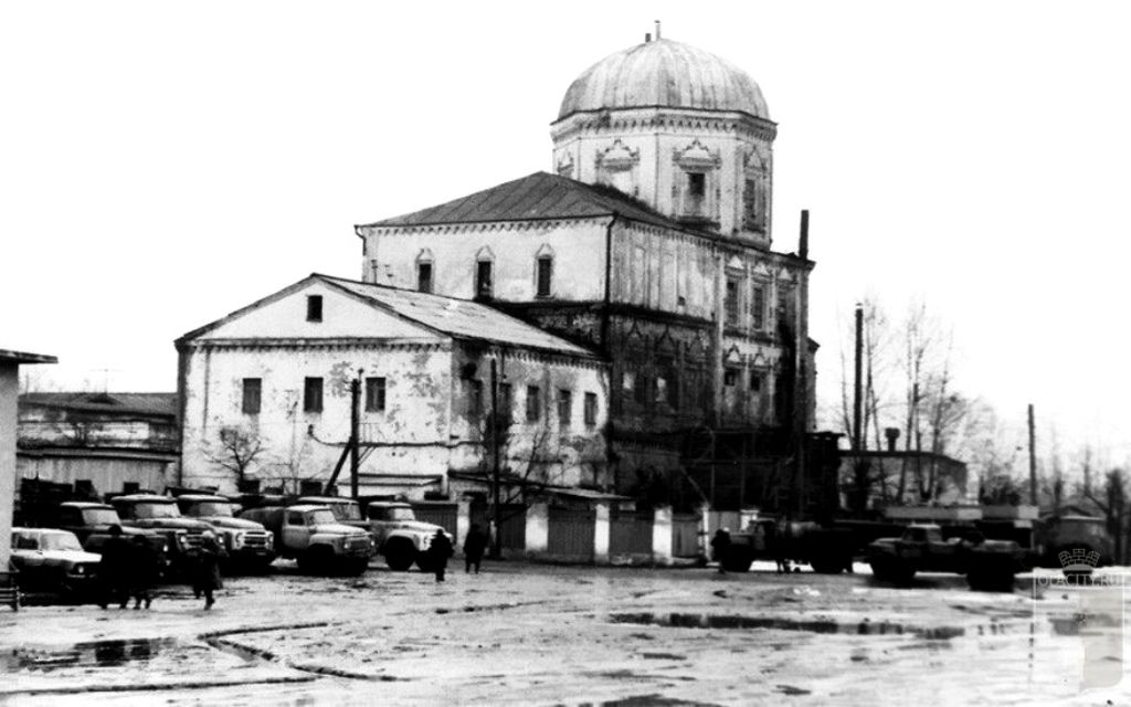 В послевоенные годы в Вознесенском храме функционировал пивзавод