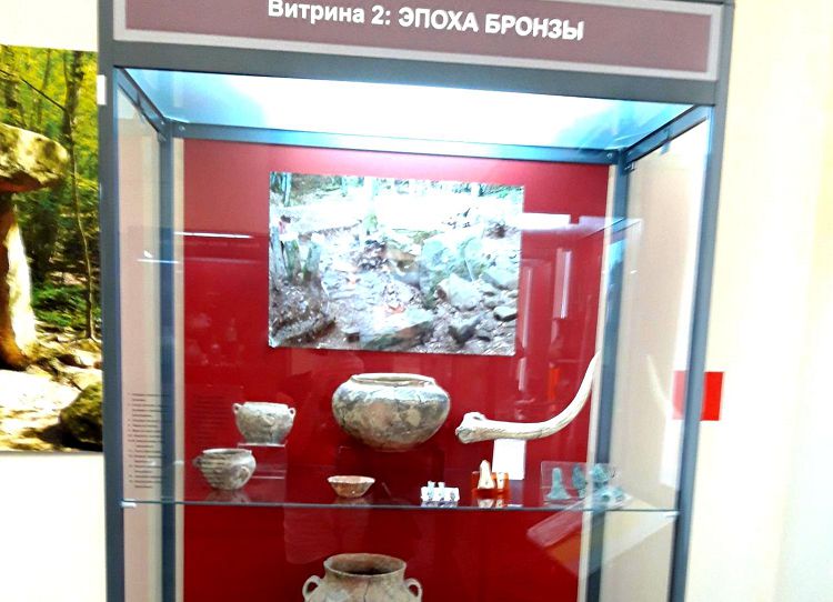 Как и сегодня, основными экспонатами первого музея были археологические находки