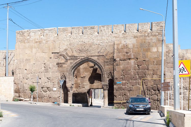 Ворота Орта-Капы в Дербенте