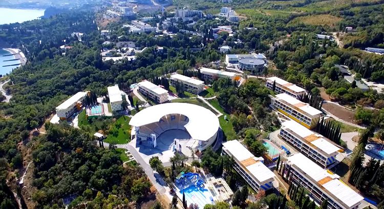 Сегодня "Орленок" - это современный цивилизованный детский городок