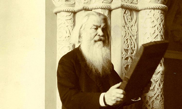 После смерти Уварова руководство музея взял на себя его коллега и единомышленник - И.Забелин