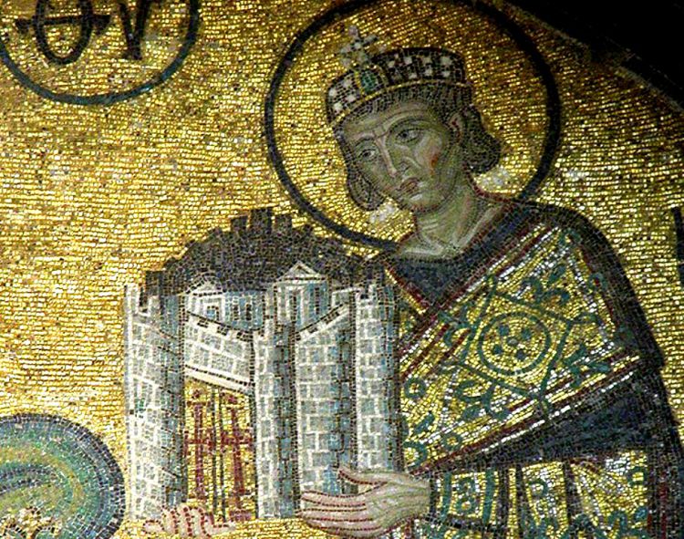 Главная ценность Софийского храма - это его византийское происхождение Главная ценность Софийского храма - это его византийское происхождение