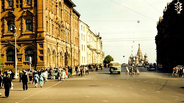На Историческом проезде ничто не напоминало о Воскресенских воротах