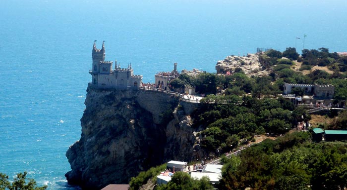 Ласточкино гнездо в Крыму, история замка, как добраться, фото