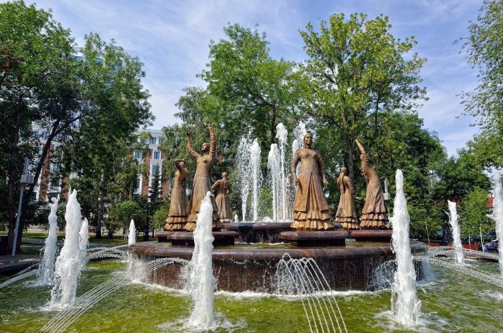 Фонтан Семь девушек