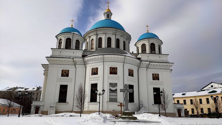 Богородицкий монастырь в казани фото