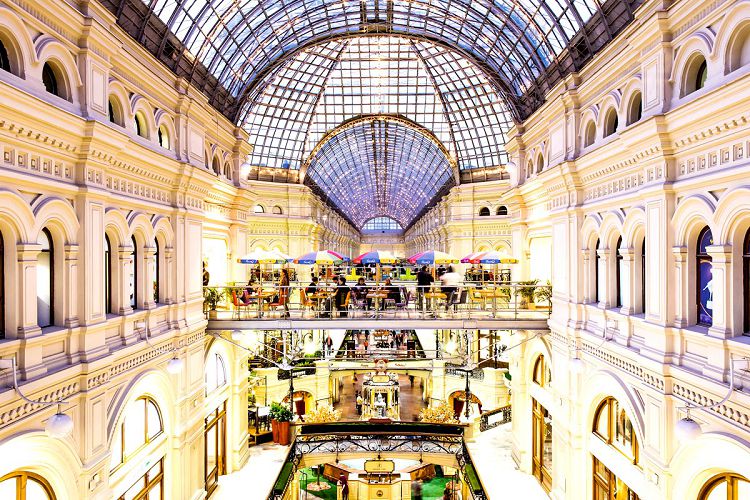 Внутреннее оформление нового московского пассажа было верхом совершенства