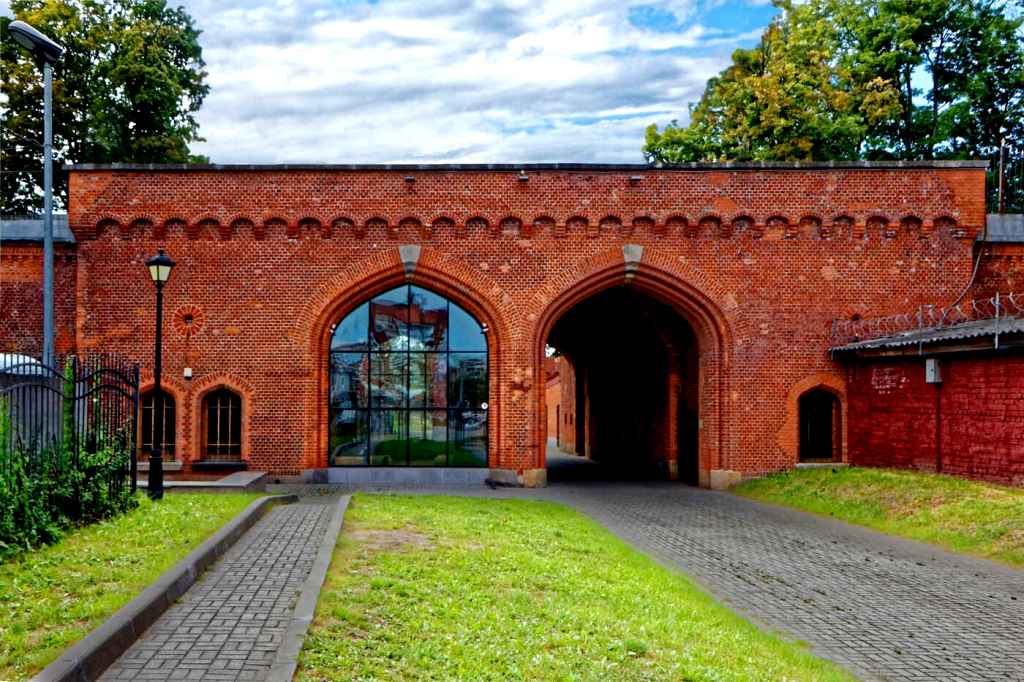 Калининградский Планетарий находится в помещении Железнодорожных ворот