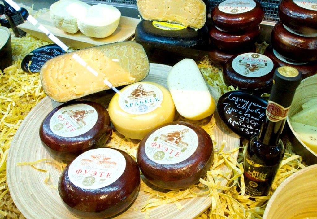 В Музее сыра можно не только узнать интересные факты, но и попробовать местные сыры В Музее сыра можно не только узнать интересные факты, но и попробовать местные сыры