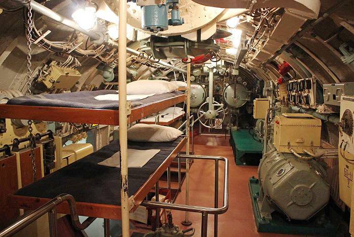 На борту подводки можно понять, в какой обстановке работают наши подводники