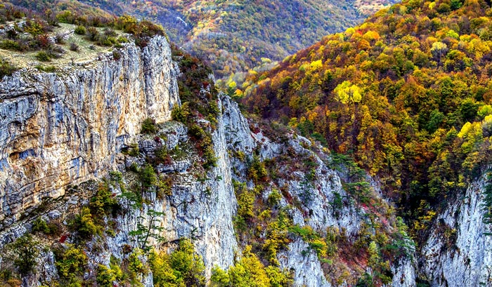 Скалистые образования Бокового каньона формировались миллионы лет