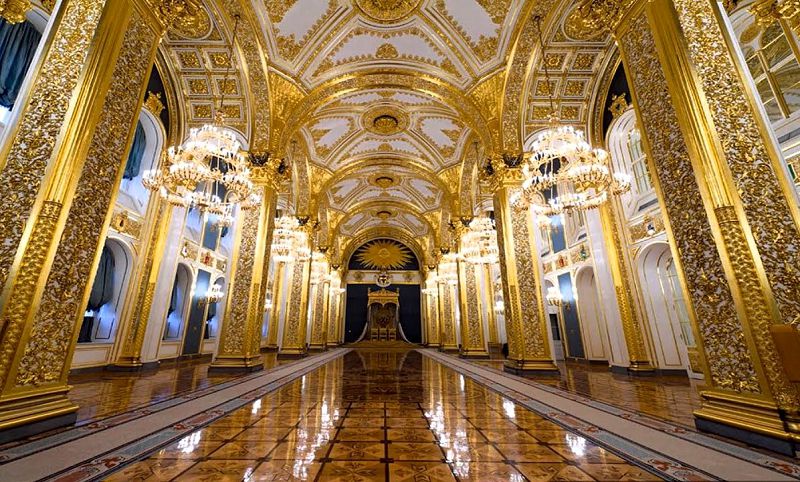 Основная функция Андреевского зала - тронный зал императора