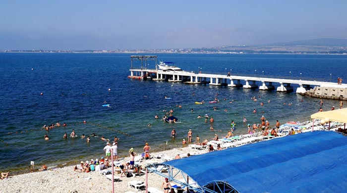 Пляжное побережье от пансионата "Кавказ"