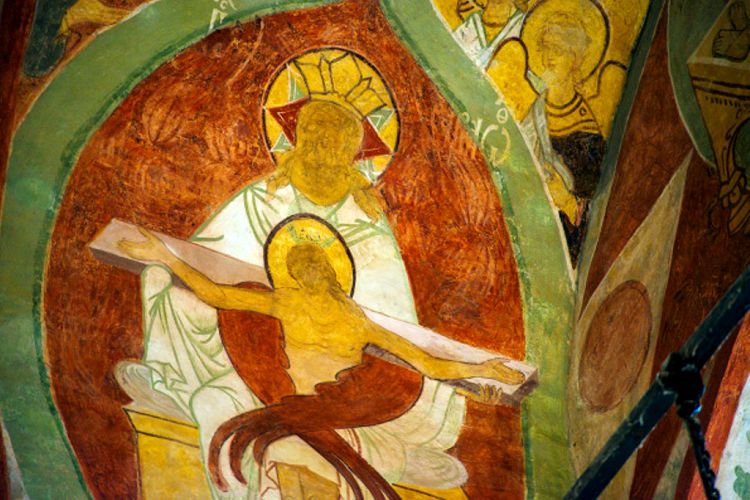 Саваоф с распятием Христа - редчайший сюжет храмовых фресок