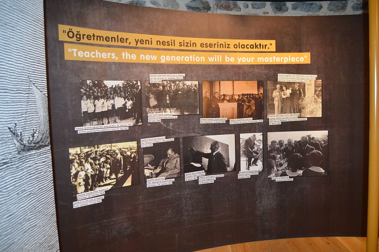 Также посетителей знакомят с историей Турции