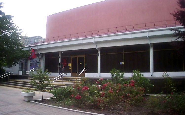 Отдыхая с детьми в Туапсе обязательно надо посетить спектакль ТЮЗа