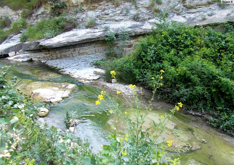 Тихая речушка Чухабль становится очень опасной по время схода селевых потоков