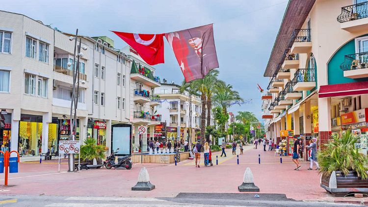 Улицы Кемера в октябре