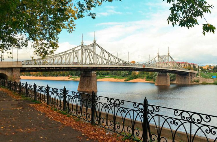 Староволжский Мост недавно отметил 120-летний юбилей