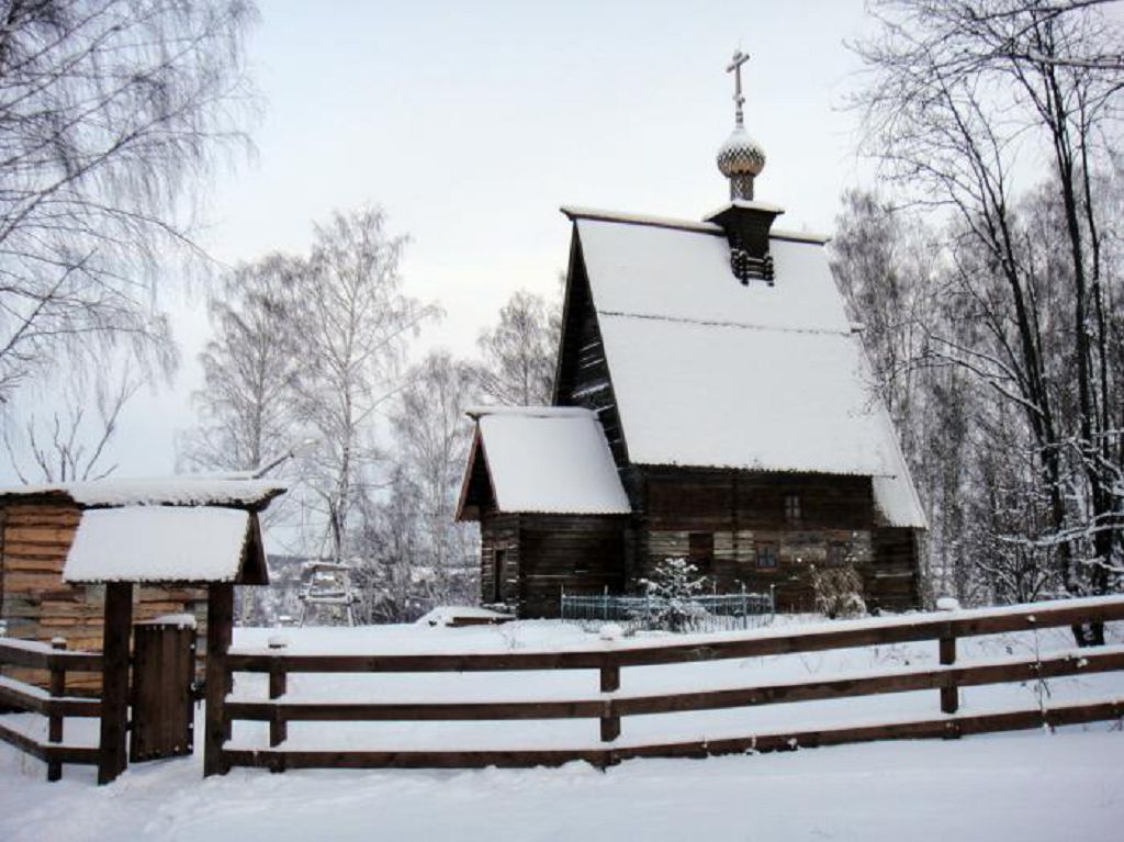 Плёс Воксресенская Церковь