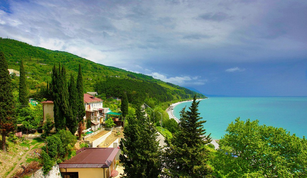 Вид на поселок Багрипш