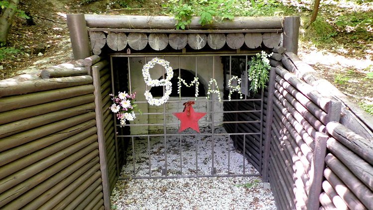 Руководство обороны территории Малой земли в Мысхако шло из этого штаба