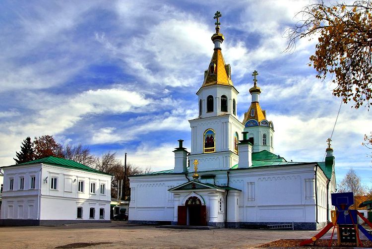 Петропавловский храм - памятник архитектуры второй половины 19 века