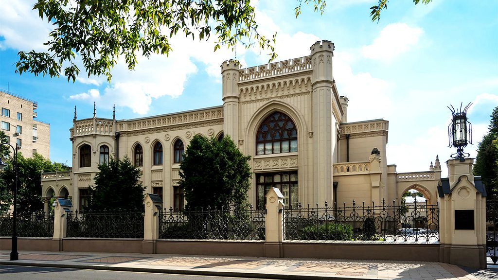 Особняк Зинаиды Морозовой является прекрасной жемчужиной улицы Спиридоновка