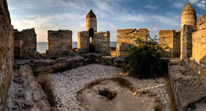 Один из полубастионов Ени-Кале