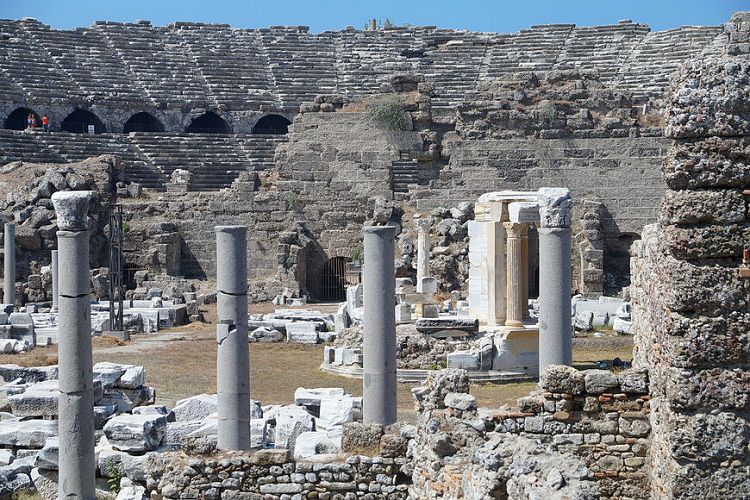 Руины древнего города Перге