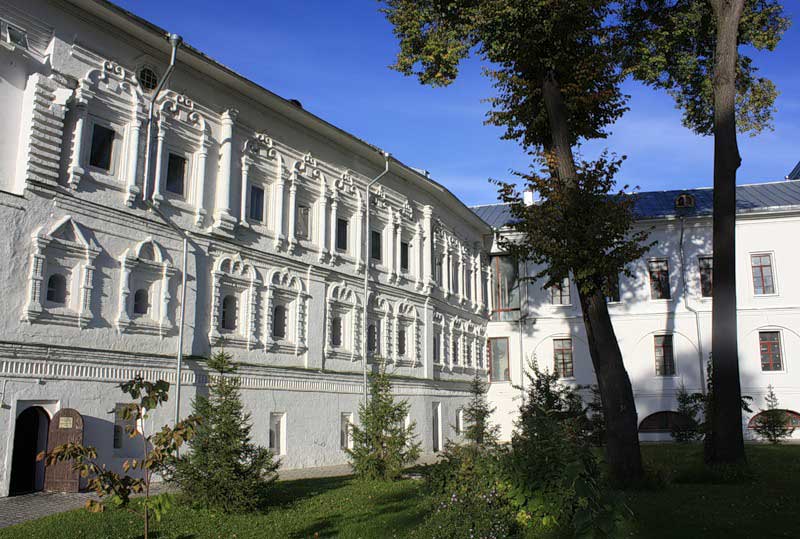 Наместничий корпус Ипатьевского монастыря в Костроме