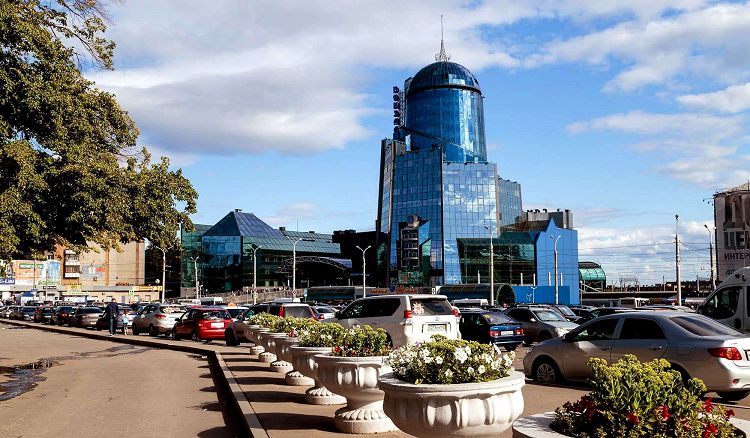 Здание самарского Ж/д вокзала удивляет архитектурным решением