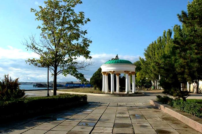 Ротонда - одна из достопримечательностей керченской Набережной