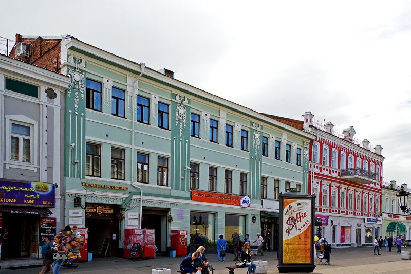 Дом №68 как и его соседи пережил многих своих хозяев