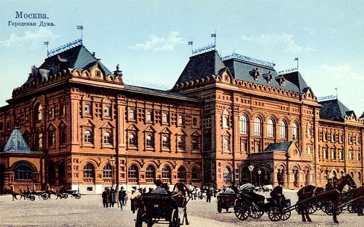 Здание новой Городской Думы стало украшением Воскресенской площади