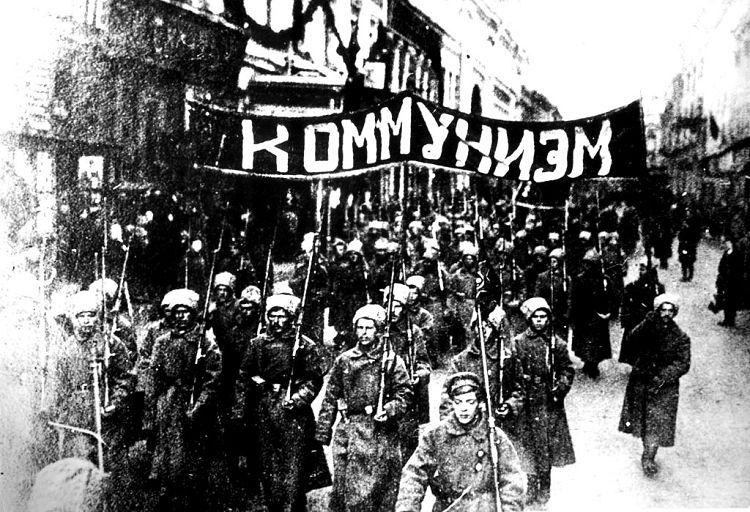 В 1917 году Никольская улица оказалась в центре революционных перемен