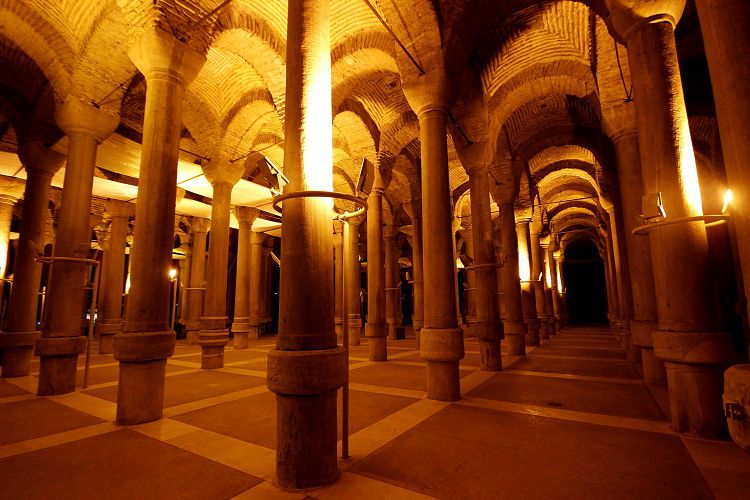 Цистерна Филоксена была вторым по величине городским водохранилищем