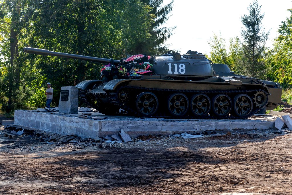 В Парке Победы можно увидеть образцы боевого оружия и боевых машин