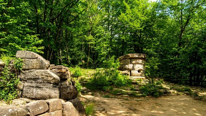 Групповое местонахождение дольменов