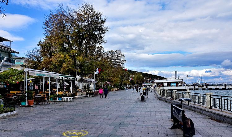 Очень приятно прогуливаться и по Набережной Острова Хейбелиада 